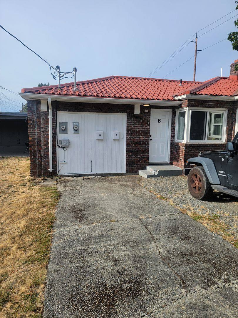 Apartment for rent at 201 S 60th St, Tacoma, WA 98408