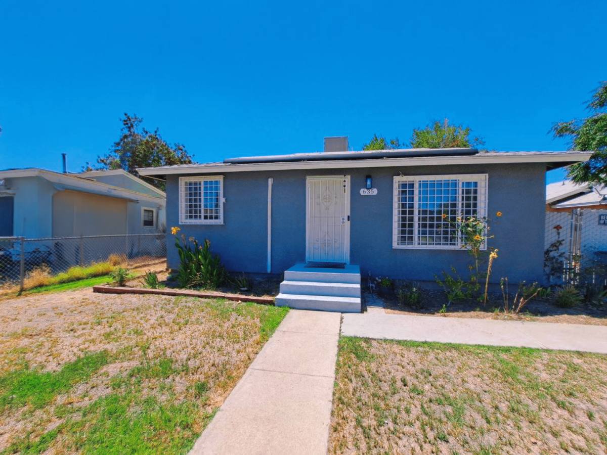 Apartment for rent at 635 N Bond Ave, Fresno, CA 93702