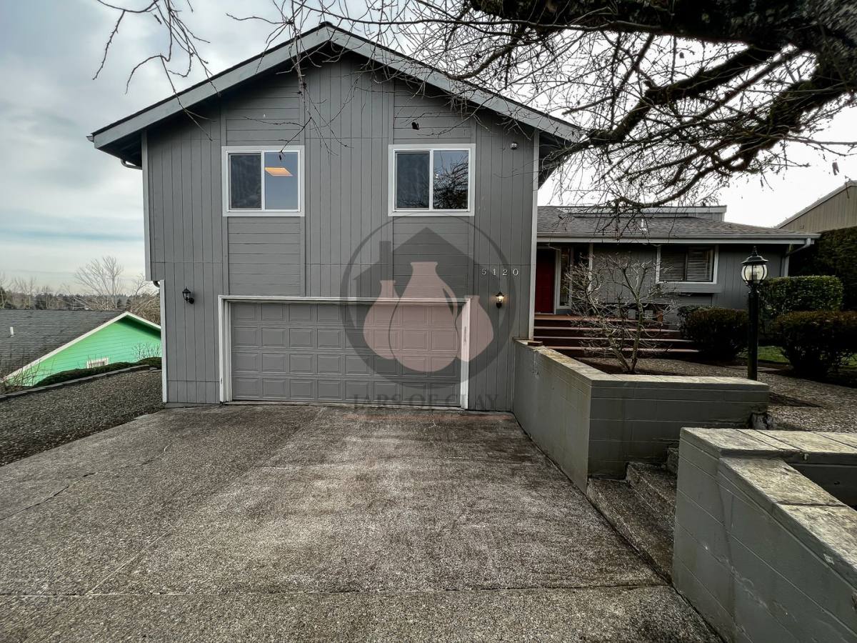 House for rent at 5120 Hill Villa Ave S, Salem, OR 97306