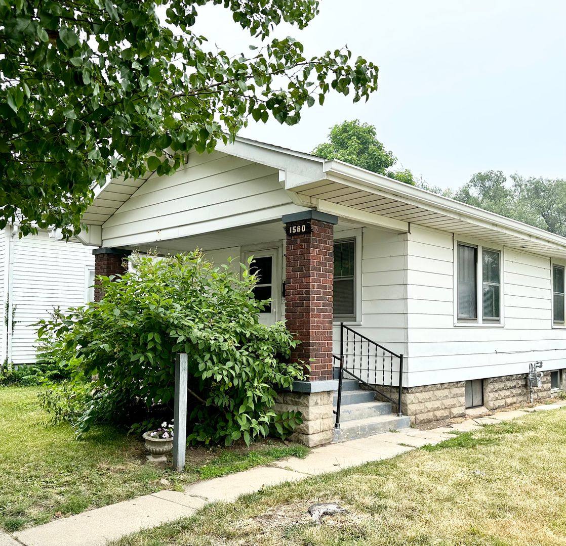 House for rent at 1560 S 20th St, Terre Haute, IN 47803