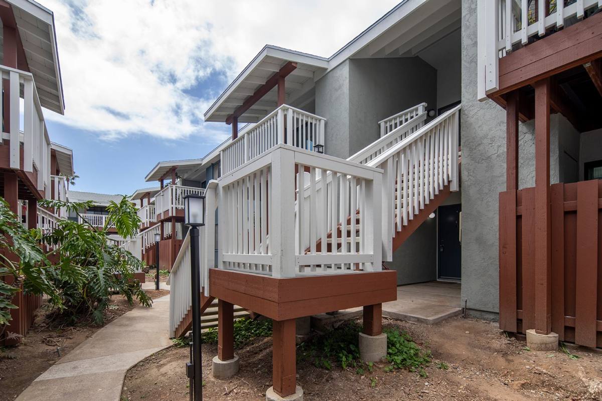 Apartment for rent at 1940 Pacific Beach Dr, San Diego, CA 92109