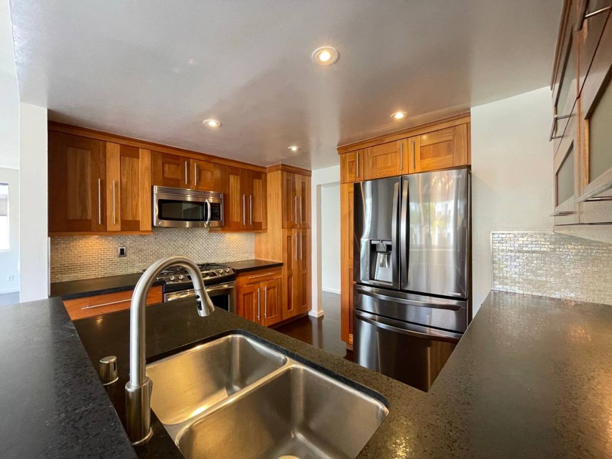 Condo for rent at 1505 Purdue Ave, Los Angeles, CA 90025
