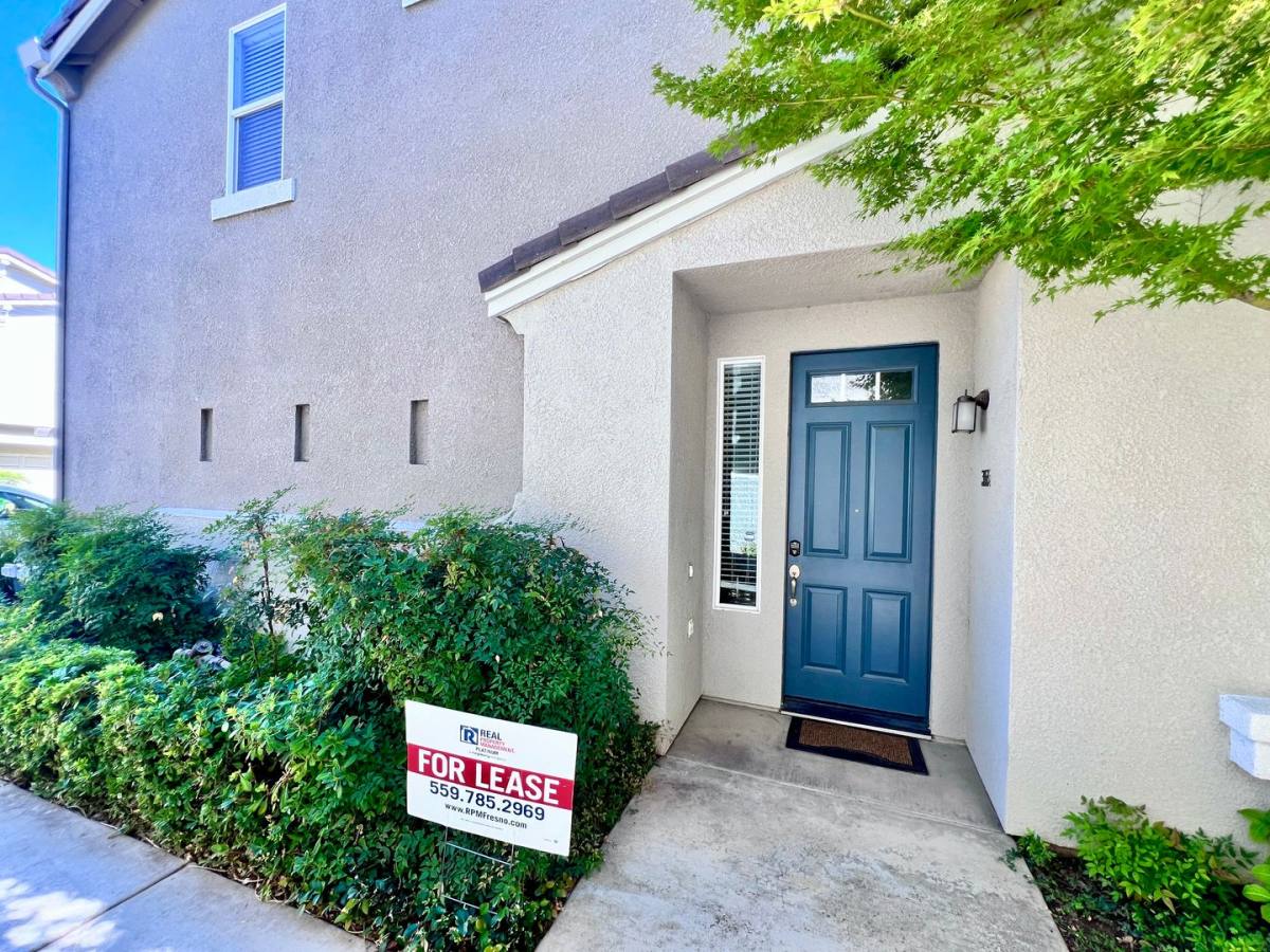 Condo for rent at 366 N Greco Lane, Clovis, CA 93611