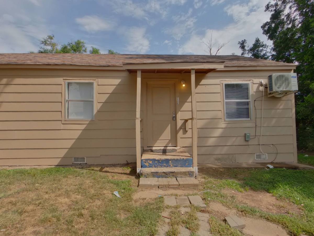 House for rent at 2448 S Holyoke, Wichita, KS 67210