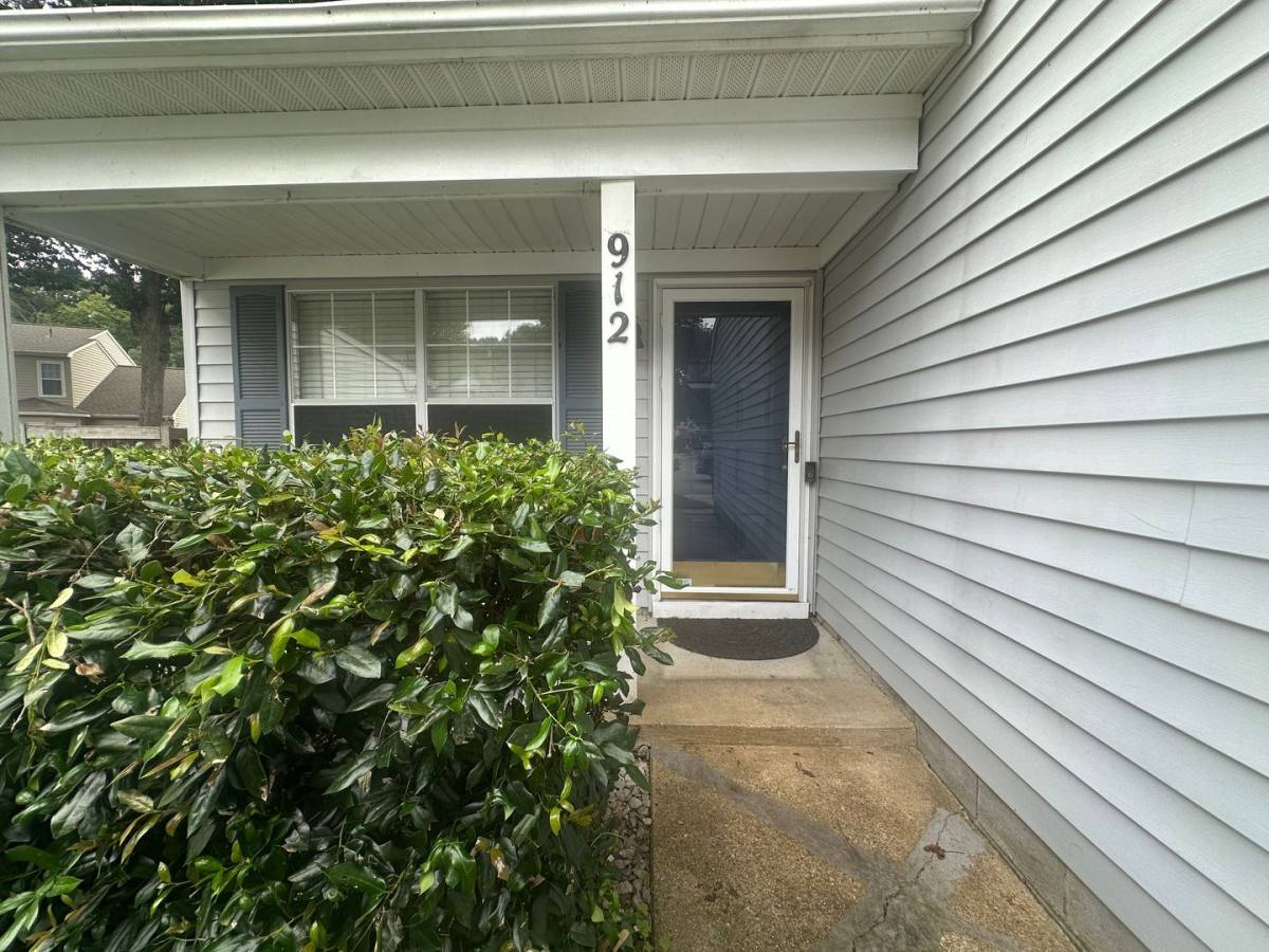House for rent at 912 Bellgate Court, Newport News, VA 23602