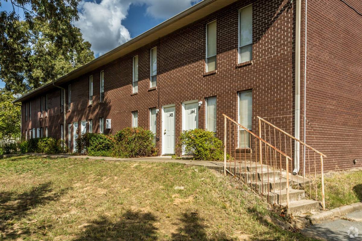 Apartment for rent at 1310 Smithwick Dr, Jacksonville, AR 72076