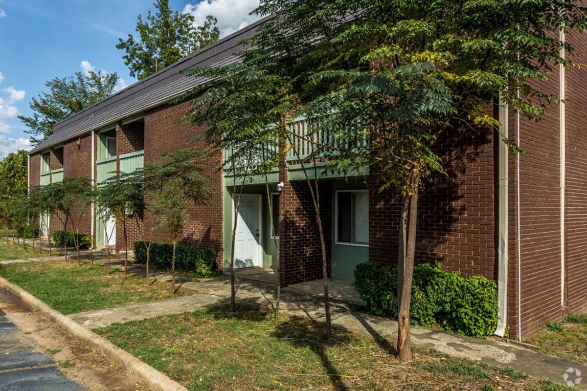 Apartment for rent at 1310 Smithwick Dr, Jacksonville, AR 72076