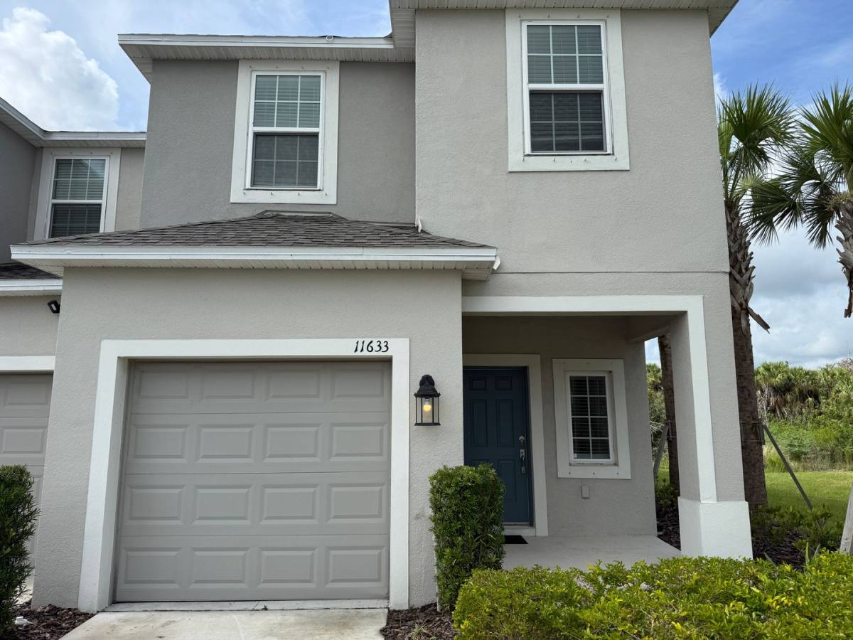 Townhouse for rent at 11633 Glenside Terrace, Palmetto, FL 34221