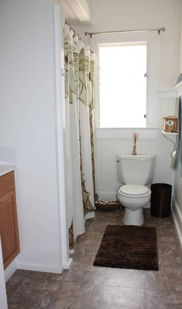 House for rent at 632 8th Ave, Honolulu, HI 96816