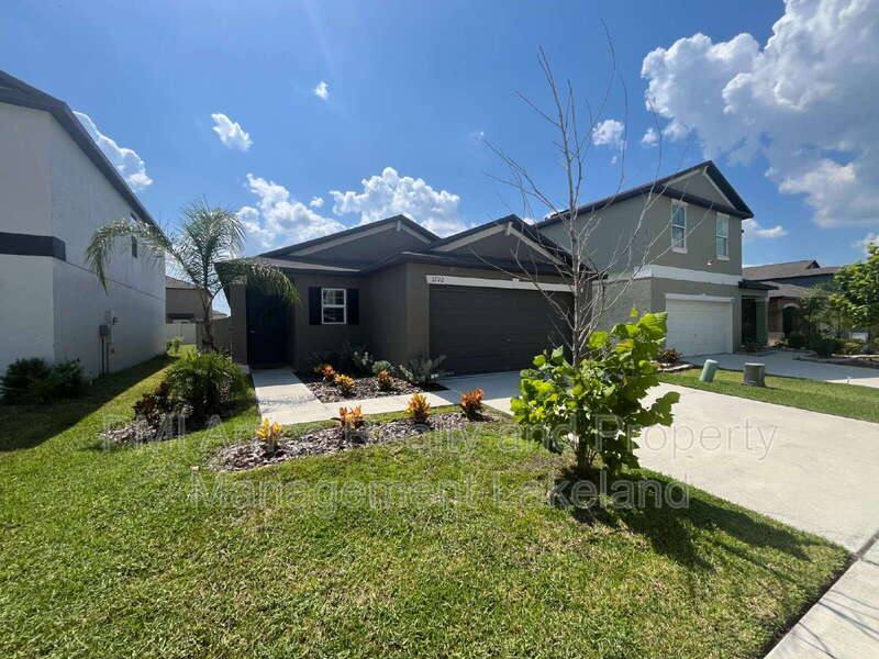 House for rent at 1792 Yellow Trail, Lakeland, FL 33801