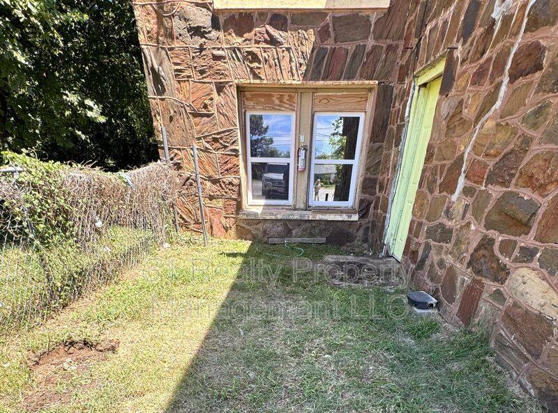 Apartment for rent at 2711 W Walker St #106, Denison, TX 75020