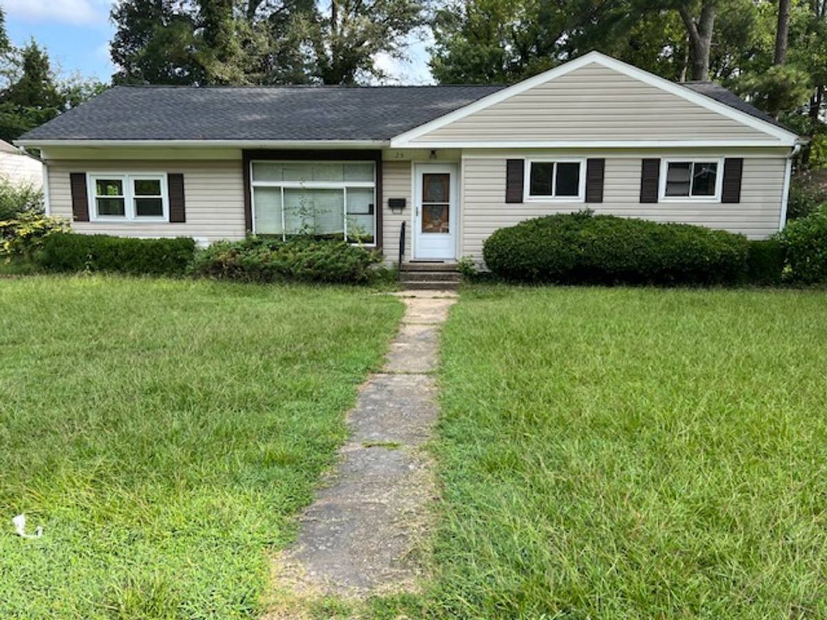 House for rent at 425 Maycox St, Petersburg, VA 23805