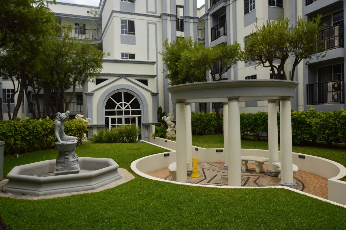 Condo for rent at 1433 Kewalo St, Honolulu, HI 96822