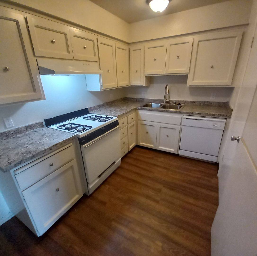 Apartment for rent at 445 W Bullard, Fresno, CA 93704