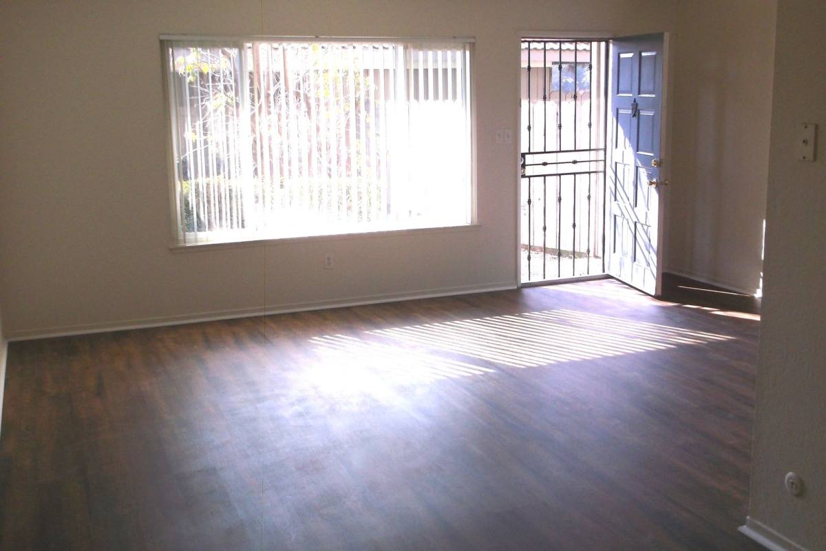 Apartment for rent at 445 W Bullard, Fresno, CA 93704