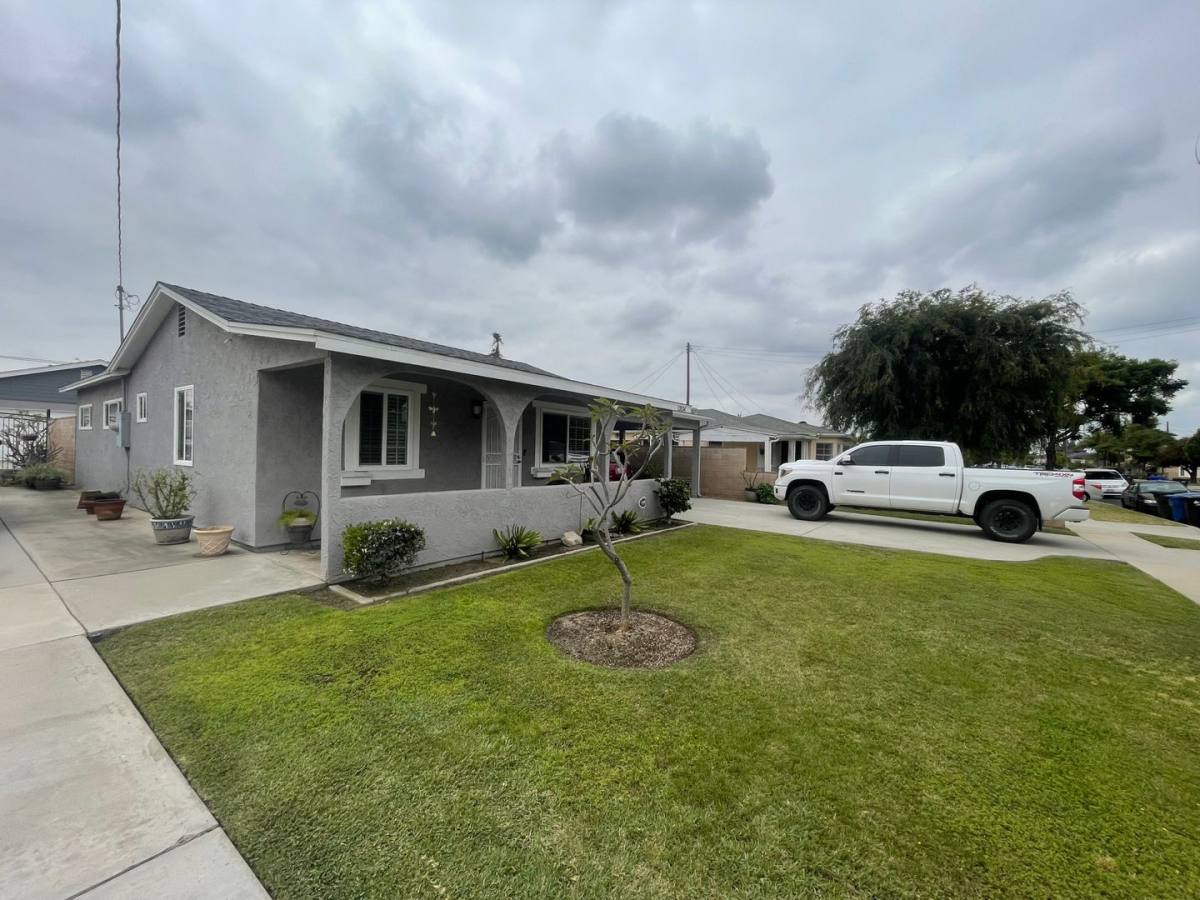 Townhouse for rent at 13134 Verdura Ave, Downey, CA 90242