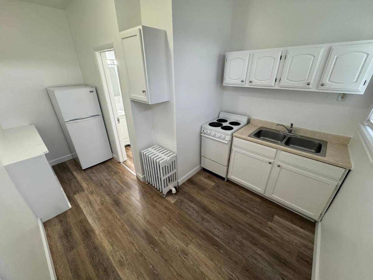 Apartment for rent at 2820 Walnut St, McKeesport, PA 15132