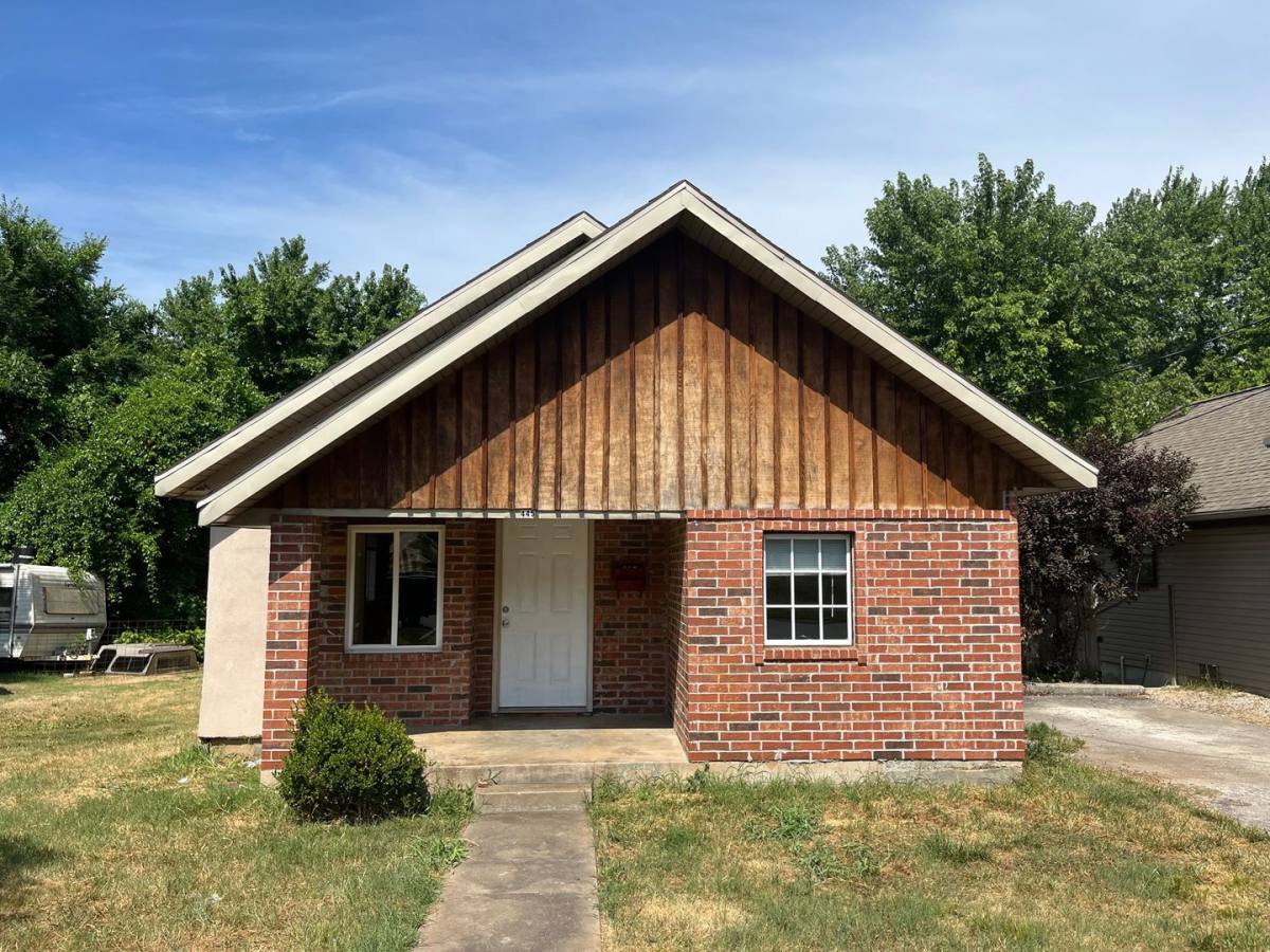 House for rent at 445 S Newton Ave, Springfield, MO 65806