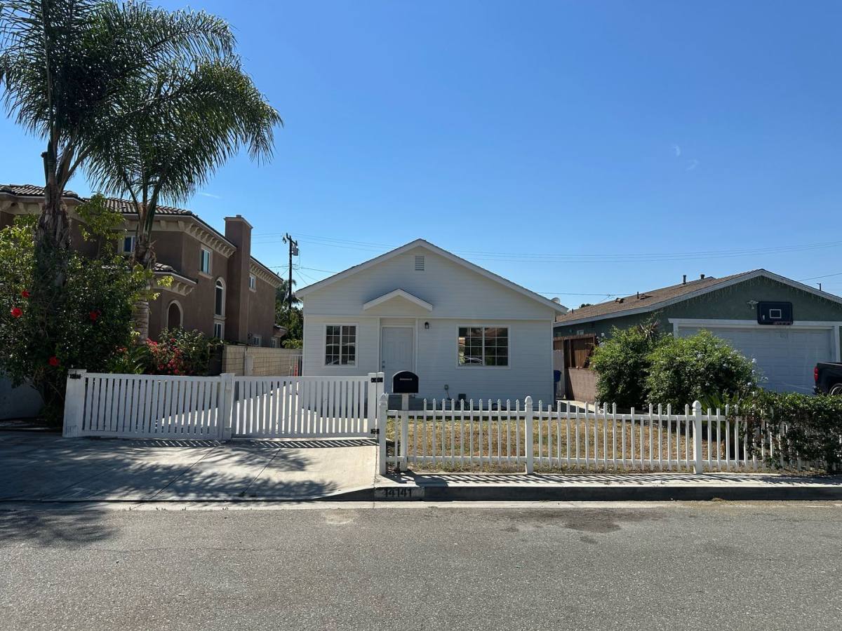 House for rent at 14141 Frances St, Westminster, CA 92683