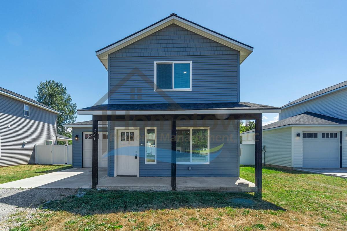 House for rent at 223 4th St, Ponderay, ID 83852
