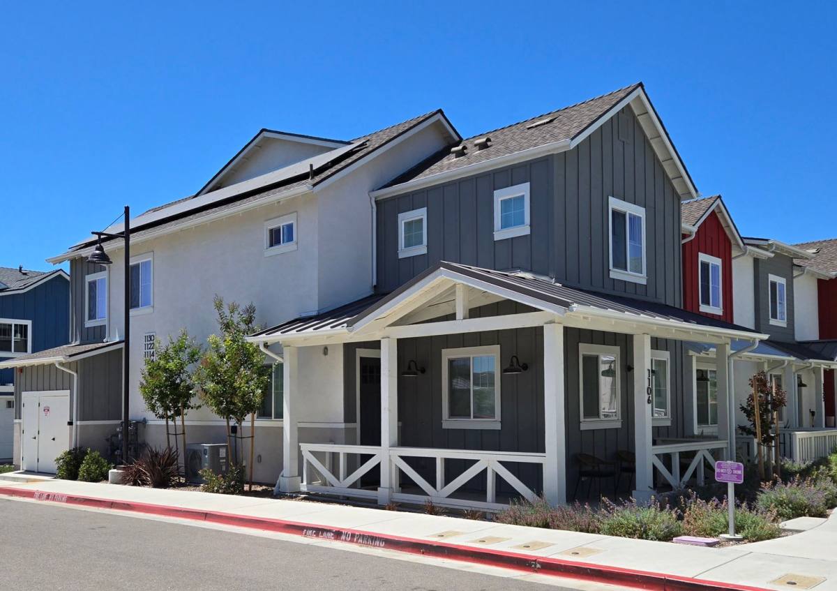 Townhouse for rent at 1106 Tiburon Way, San Luis Obispo, CA 93401