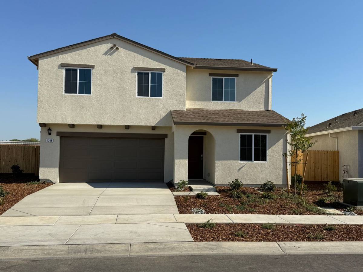 House for rent at 1238 Strawberry Dr, Yuba City, CA 95993