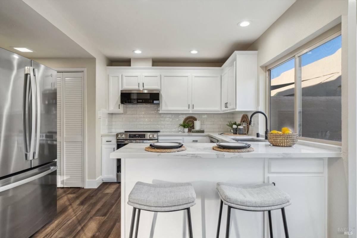 House for rent at 5258 El Mercado Parkway, Santa Rosa, CA 95403