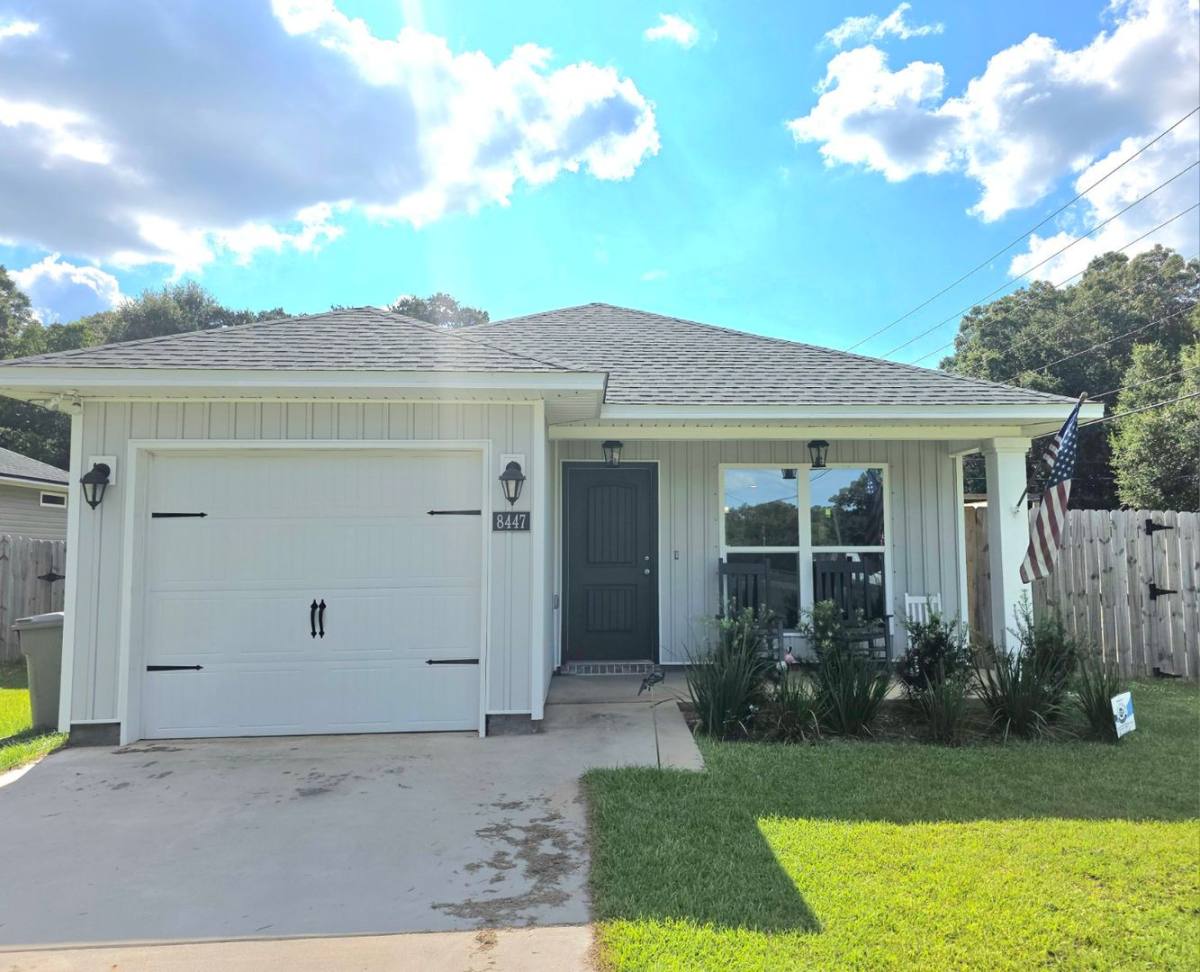 House for rent at 8447 Calvert St, Pensacola, FL 32514