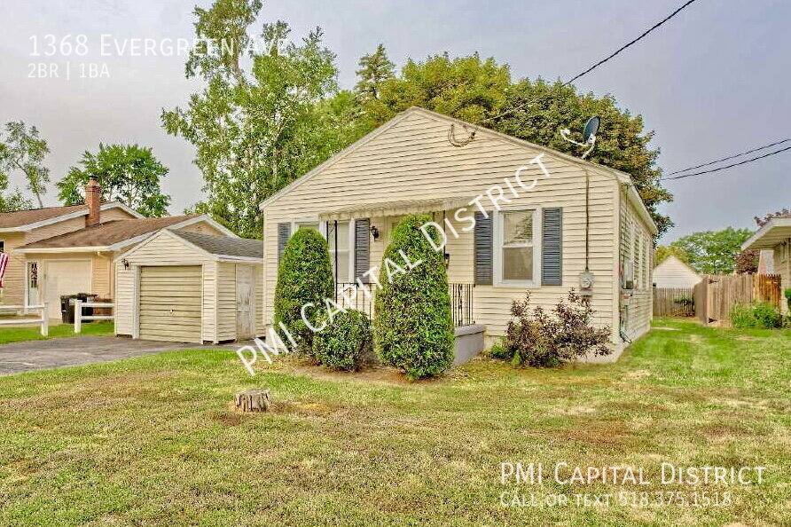 House for rent at 1368 Evergreen Ave, Schenectady, NY 12306