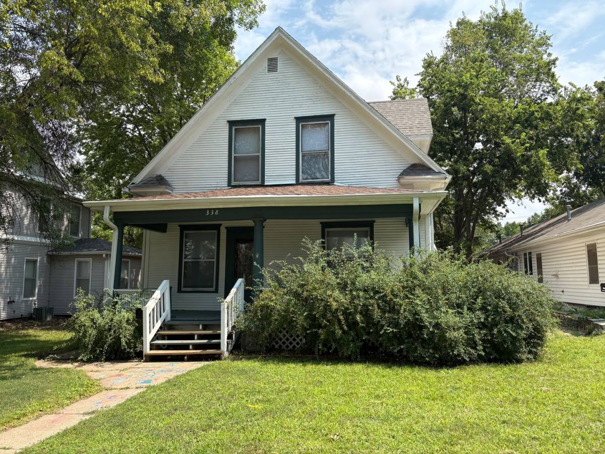 House for rent at 338 N 34th St, Lincoln, NE 68503