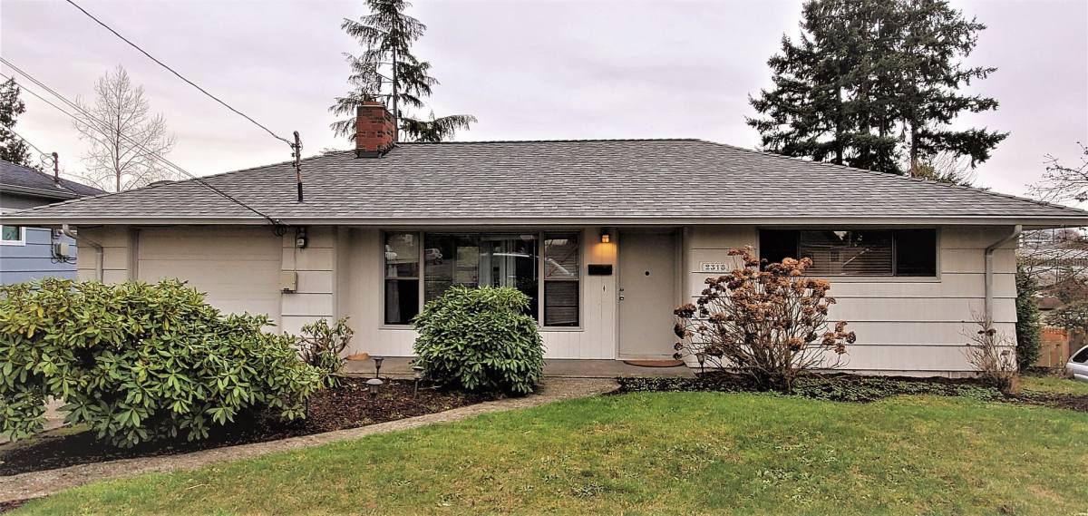 House for rent at 2318 8th St, Everett, WA 98201