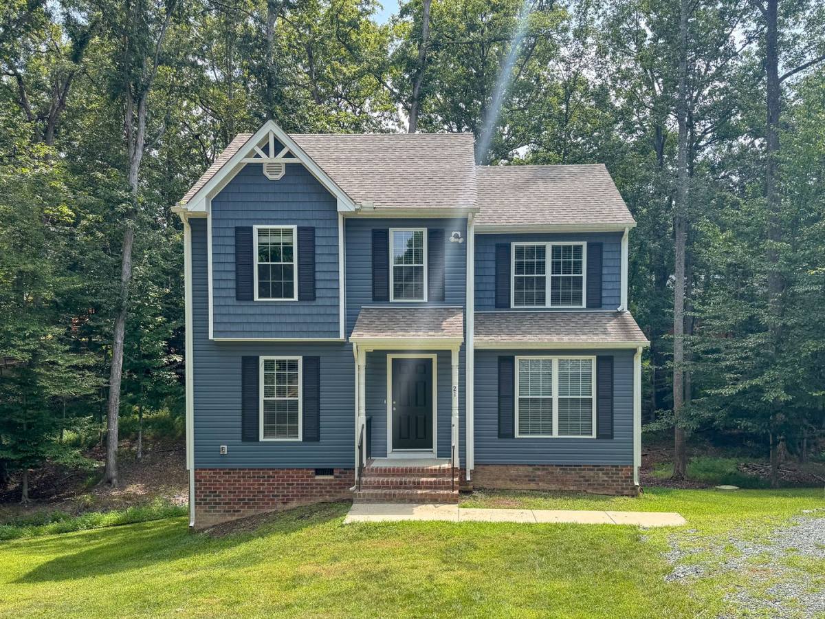 House for rent at 21 Brougham Rd, Palmyra, VA 22963