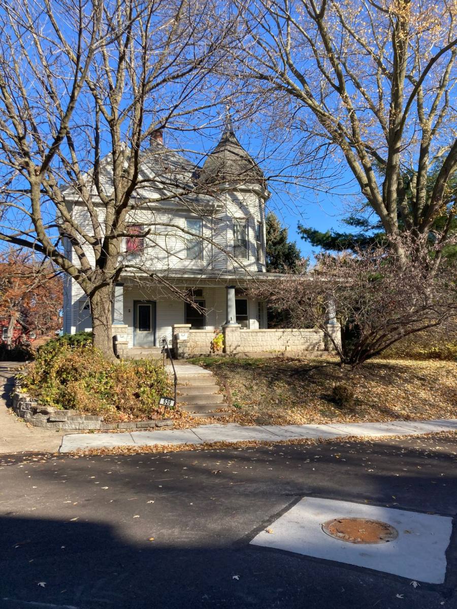 Apartment for rent at 520 W 7th St, Davenport, IA 52803
