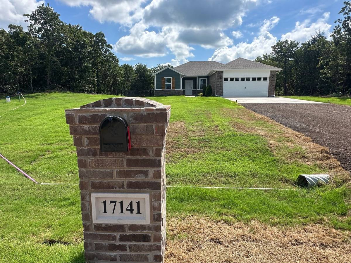 House for rent at 17141 Lantana Loop, Newalla, OK 74857