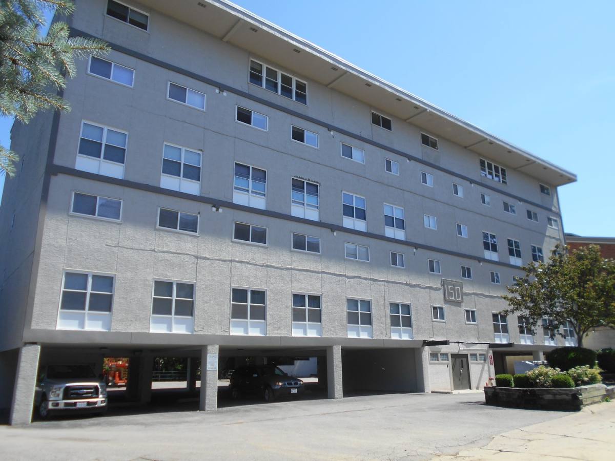 Apartment for rent at 150-161-170-171 W Maynard Ave, Columbus, OH 43202