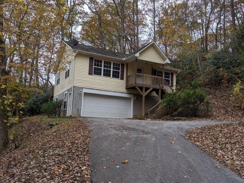 House for rent at 269 Burnside Trail, Hendersonville, NC 28792