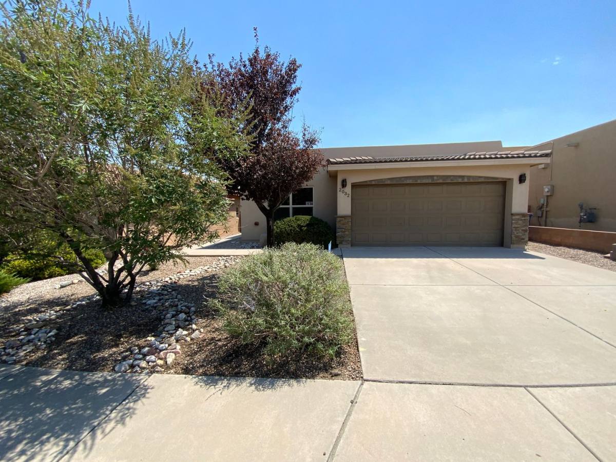 House for rent at 2032 Mountaineer Dr SE, Albuquerque, NM 87123