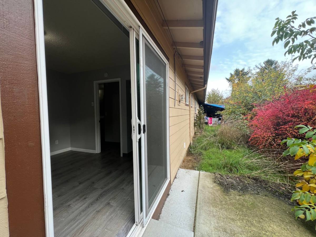 Apartment for rent at 746 SE 187th Ave, Portland, OR 97233