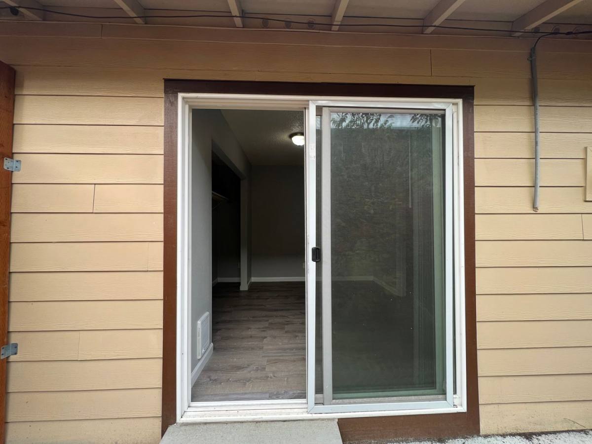 Apartment for rent at 746 SE 187th Ave, Portland, OR 97233