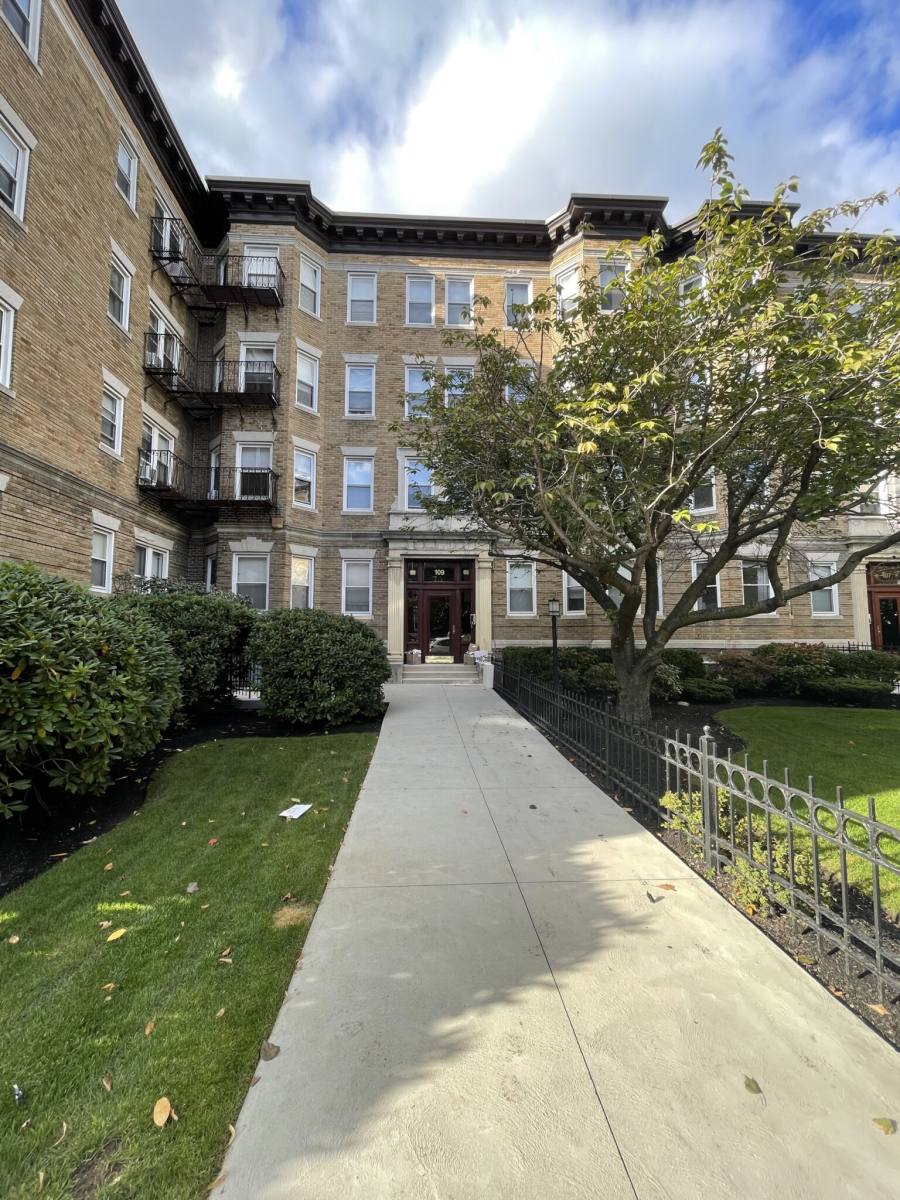 Apartment for rent at 109 Queensberry St, Boston, MA 02215