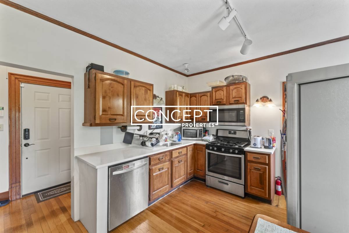 Apartment for rent at 386 Arborway #2J, Jamaica Plain, MA 02130