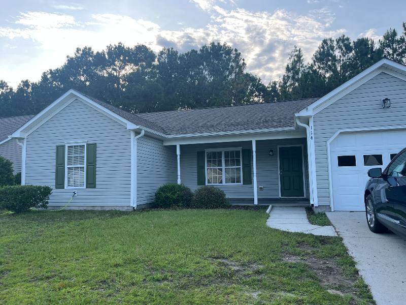 House for rent at 114 Belvedere Dr, Holly Ridge, NC 28445
