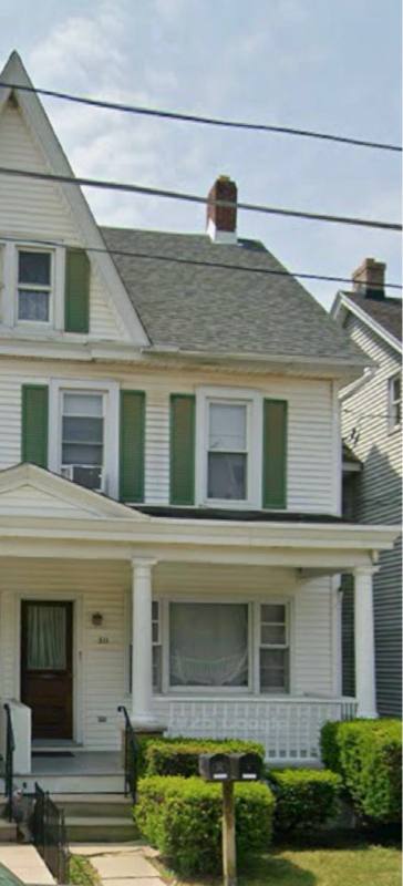 Apartment for rent at 311 Williams St #2, Slatington, PA 18080