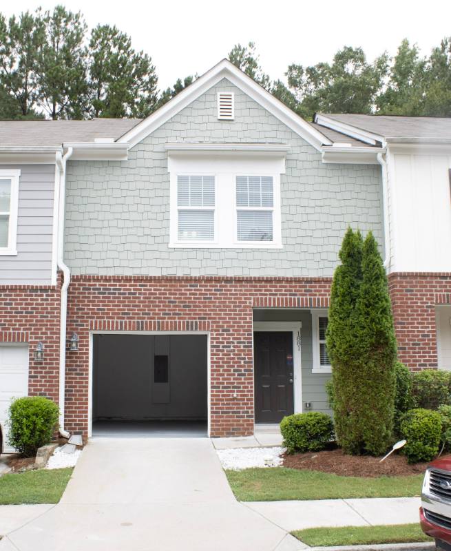 Townhouse for rent at 1881 Millstream Hollow, Conyers, GA 30012