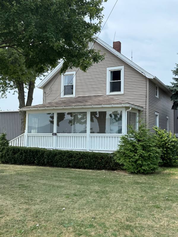 House for rent at 812 Abbe Rd, Sheffield Lake, OH 44054