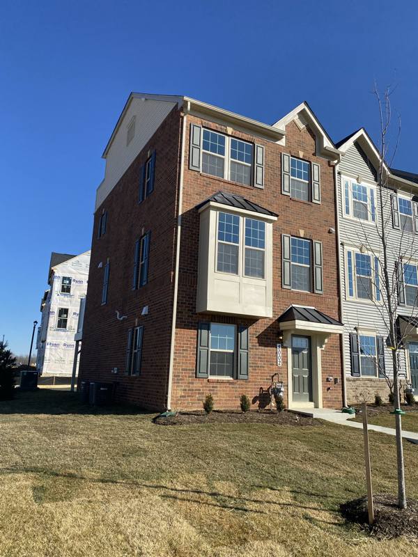 Townhouse for rent at 8002 General Maxwell Dr, Brandywine, MD 20613