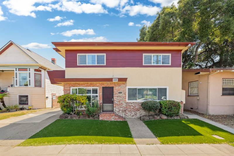 Apartment for rent at 2612 Santa Clara Ave #D, Alameda, CA 94501