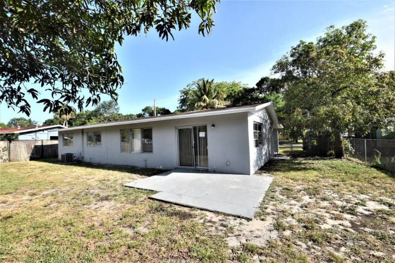House for rent at 4871 NW 1st Court #1, Fort Lauderdale, FL 33317