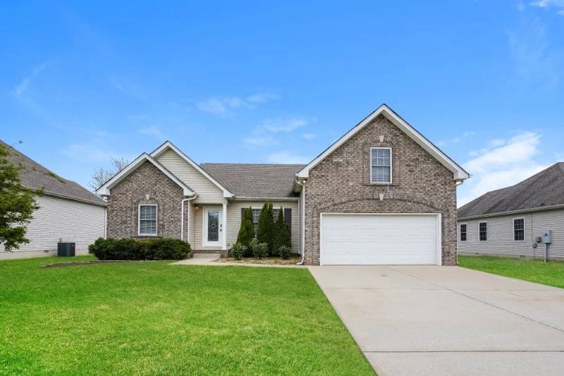House for rent at 315 Brandywine Lane, Springfield, TN 37172