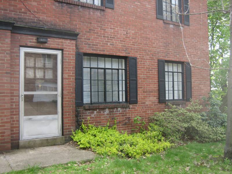 Apartment for rent at 611 Tingley Avene #1, Pittsburgh, PA 15202